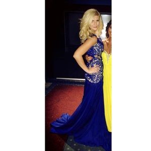 Ball gown/prom dress